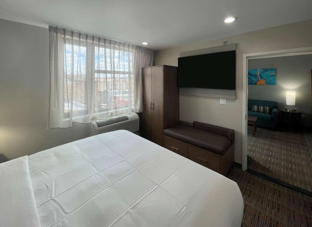 Mainstay Suites New York Bagian luar foto